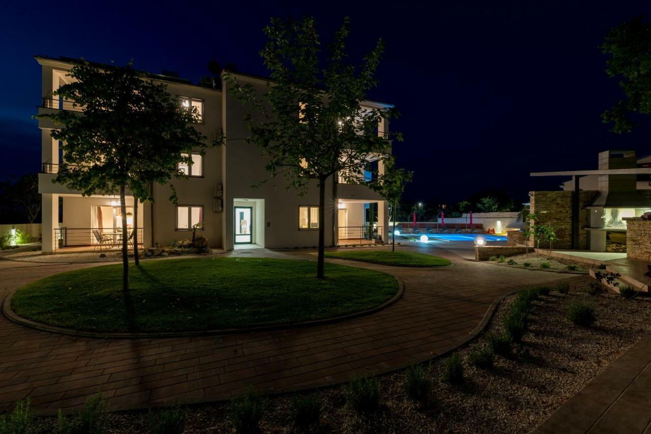 Villa Anja Peroj Exterior foto