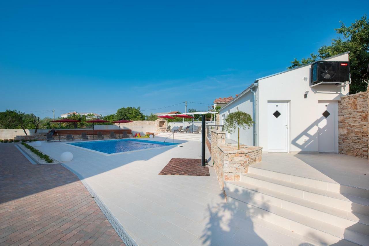 Villa Anja Peroj Exterior foto